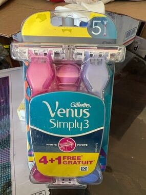Venus Simply3 Women's Disposable Razors - Pink & Lavender (5 Pack)